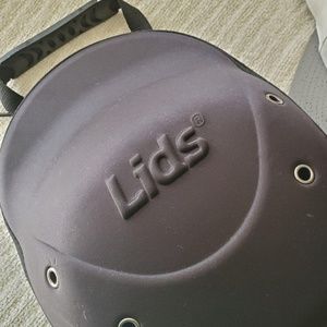 lids hat carrier